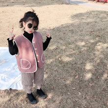 將圖片載入圖庫檢視器 【W9328】兒童秋冬夾棉毛馬甲男女寶韓版卡通刺繡羊羔絨馬甲雙面穿-20191028