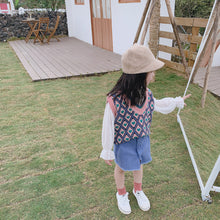 將圖片載入圖庫檢視器 【Y202037】2020春季新款韓版女童全蕾絲打底衫花朵鏤空甜美打底上衣-20200220