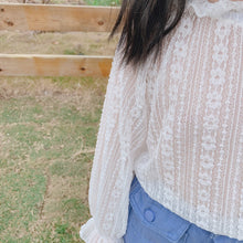 將圖片載入圖庫檢視器 【Y202037】2020春季新款韓版女童全蕾絲打底衫花朵鏤空甜美打底上衣-20200220